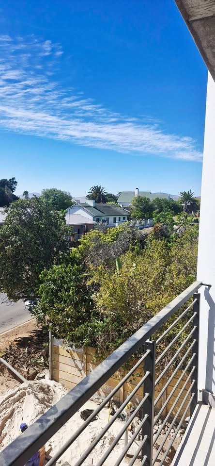 1 Bedroom Property for Sale in Table View Western Cape